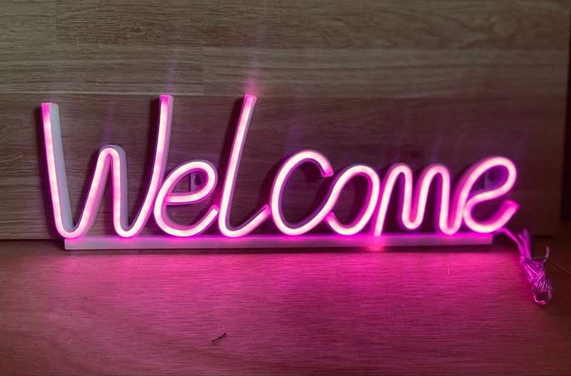 Neon Light - Bright Pink LED “Welcome”