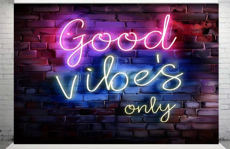 Soft Furnishings - Good Vibes Only Neon - Tapestry 130 x 150cm