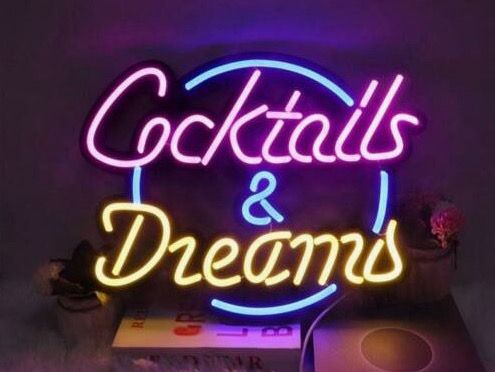 Neon Light Sign - Cocktails &amp; Dreams