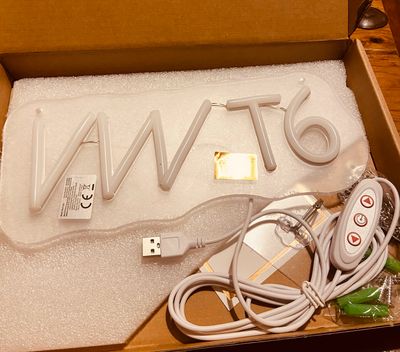 Neon LED Light Sign - VW T6 (10”)