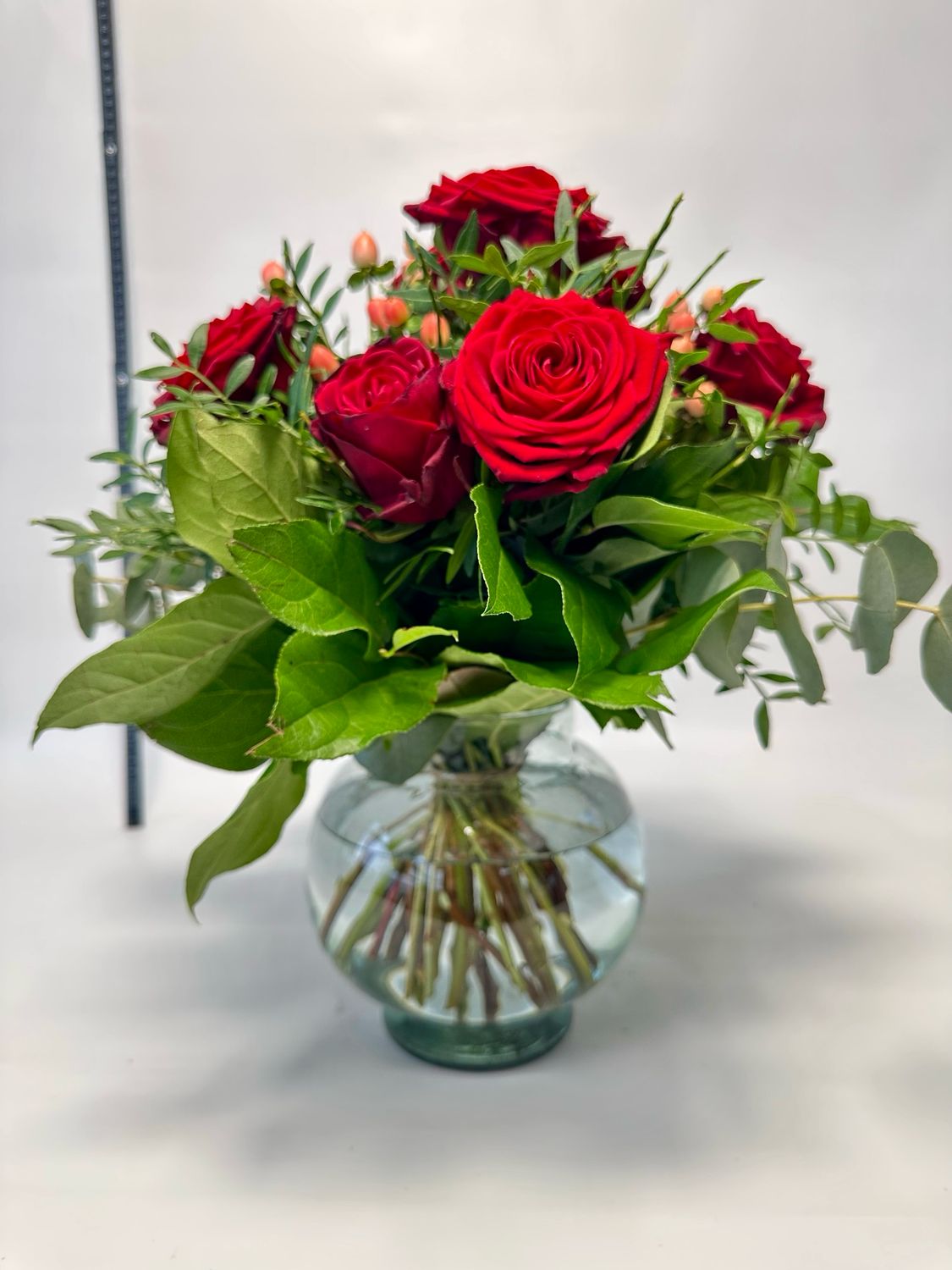Rosenstrauß (10 erstklassige rote Rosen aufgebunden)