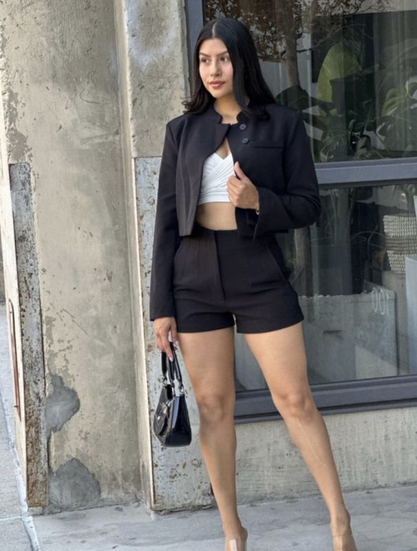 Black crop blazer