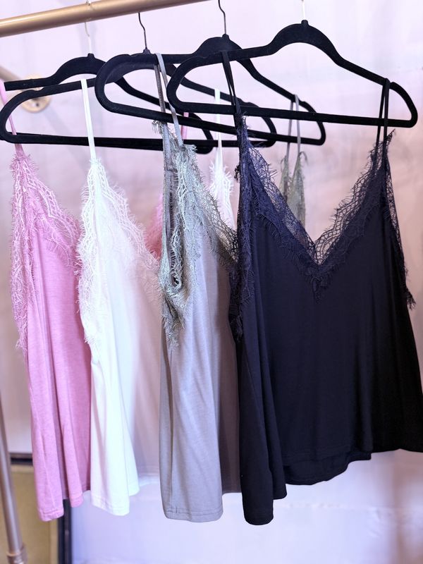 Lace detailed cami