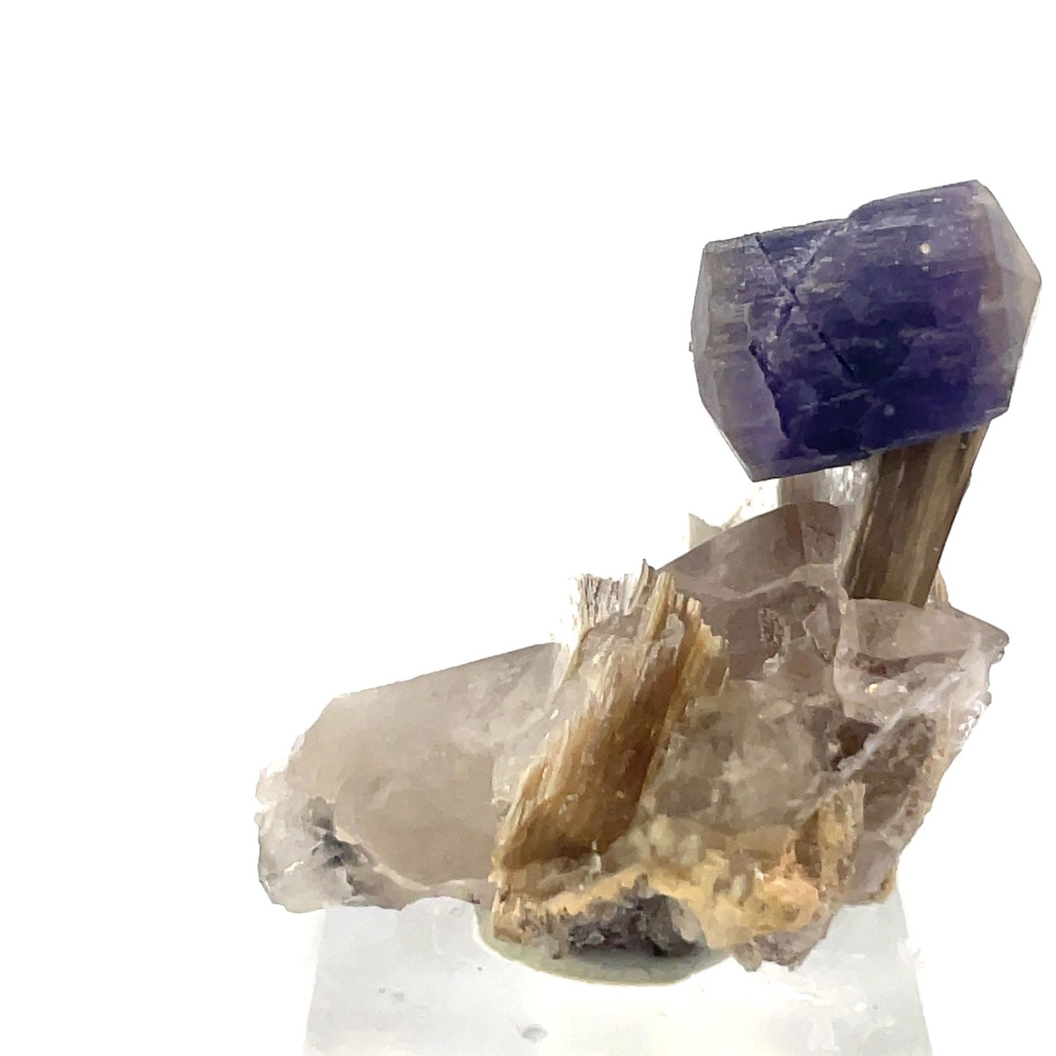 Fluorapatite Muscovite and Quartz #25