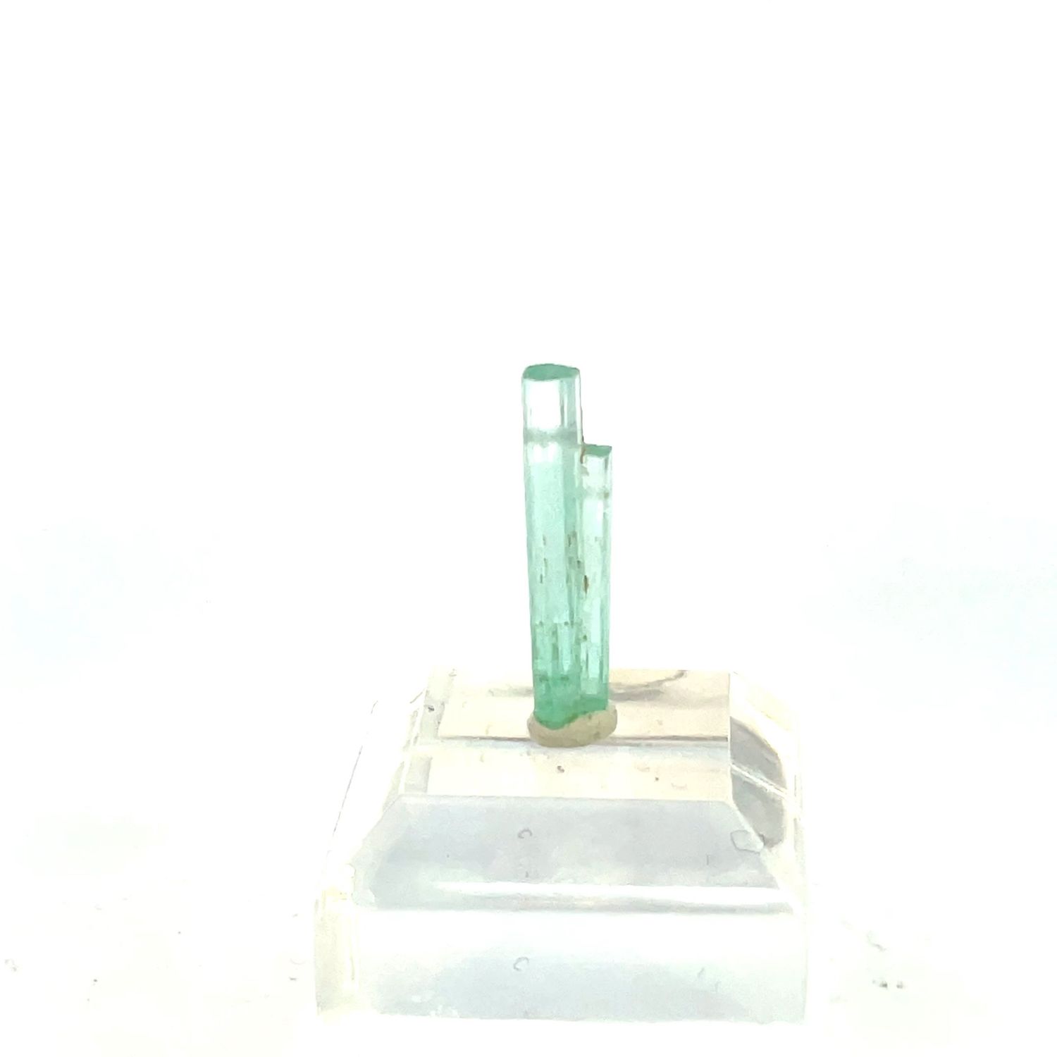 Emerald #102