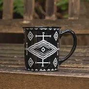 Los Ojos Black Mug