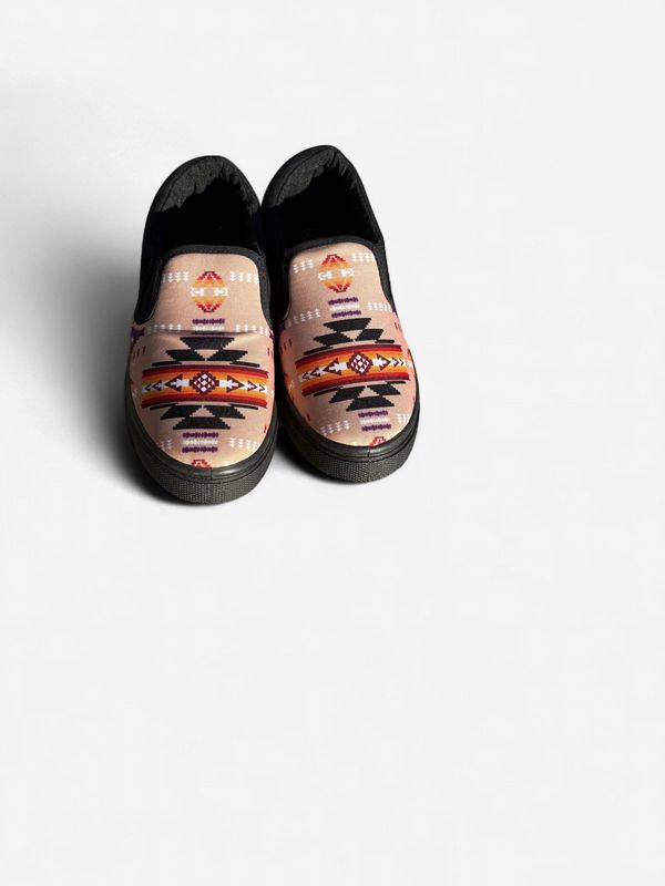 Canel Slip On Shoes sz 5