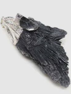 SP Blk Kyanite Cryst Qtz Pend*