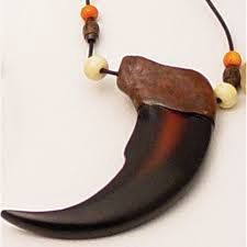 Bear Claw 4 neck 3.5" Replica