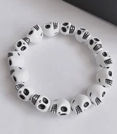 Stretch Bracelet Resin Skulls