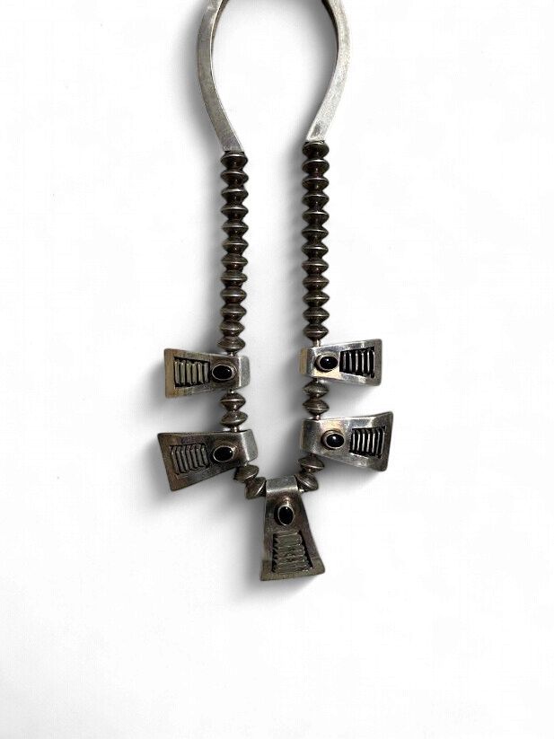 84696 RK0506a Onyx/Bench Bead Nklc