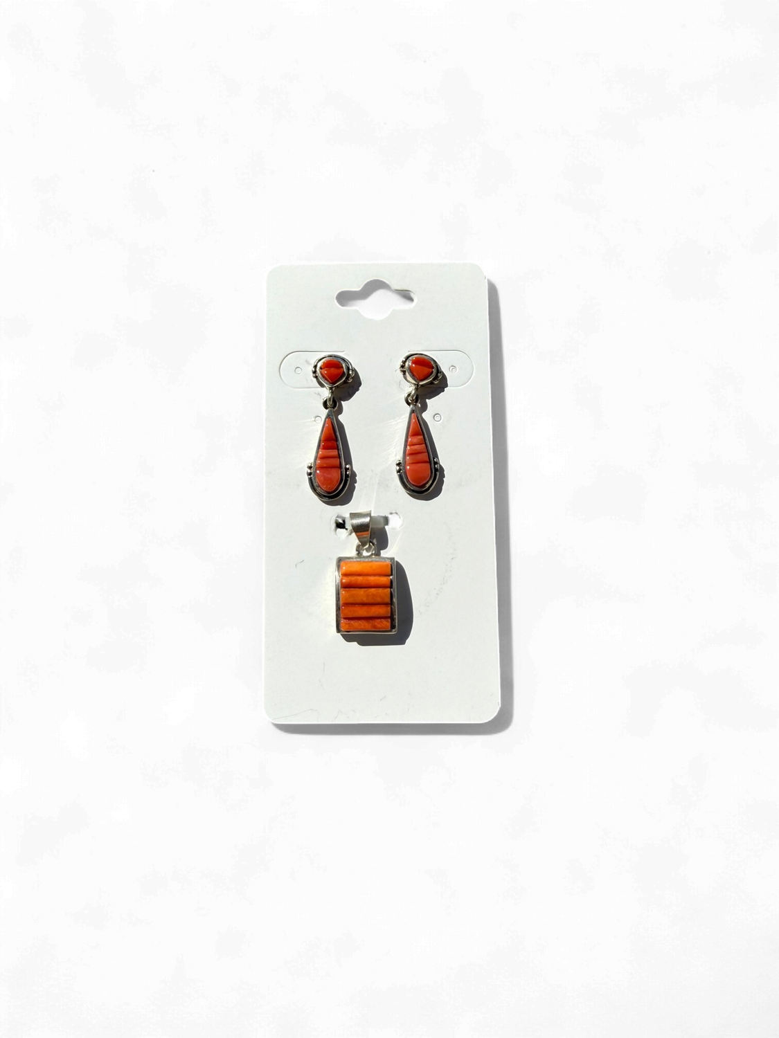 066541 CO1008#1 Coral Earring/Pndnt