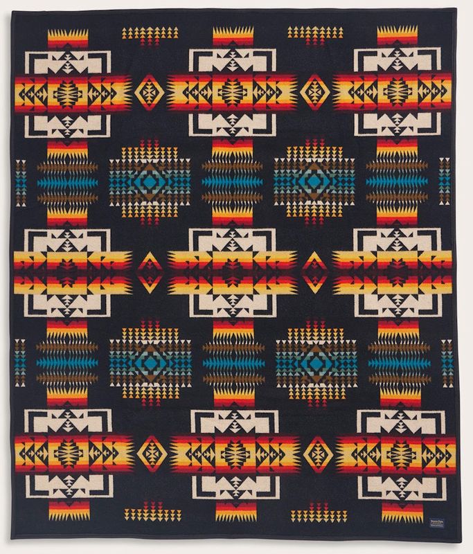 Chief Joseph Robe 64x80" - Black
