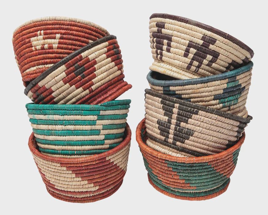 Assorted LG Key Basket 7-8"