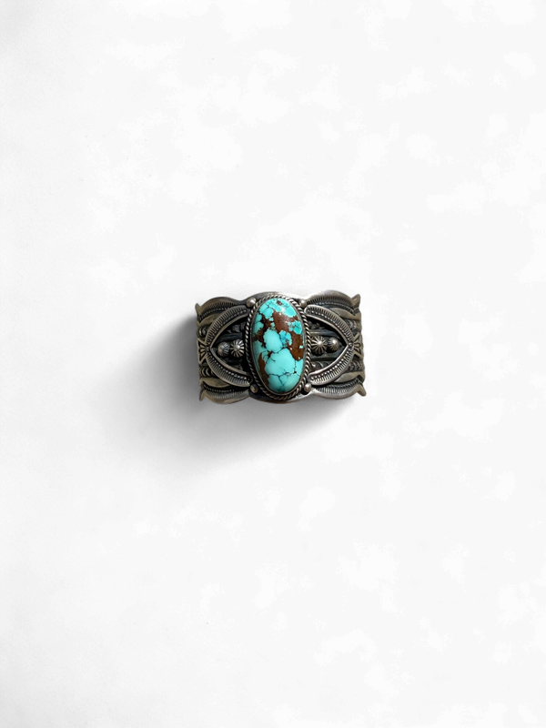 057991 DMA1218 D.Cadman Turq.Cuff