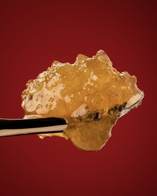 Explore the World of Macro Photography: Cannabis Concentrates at Their Finest!