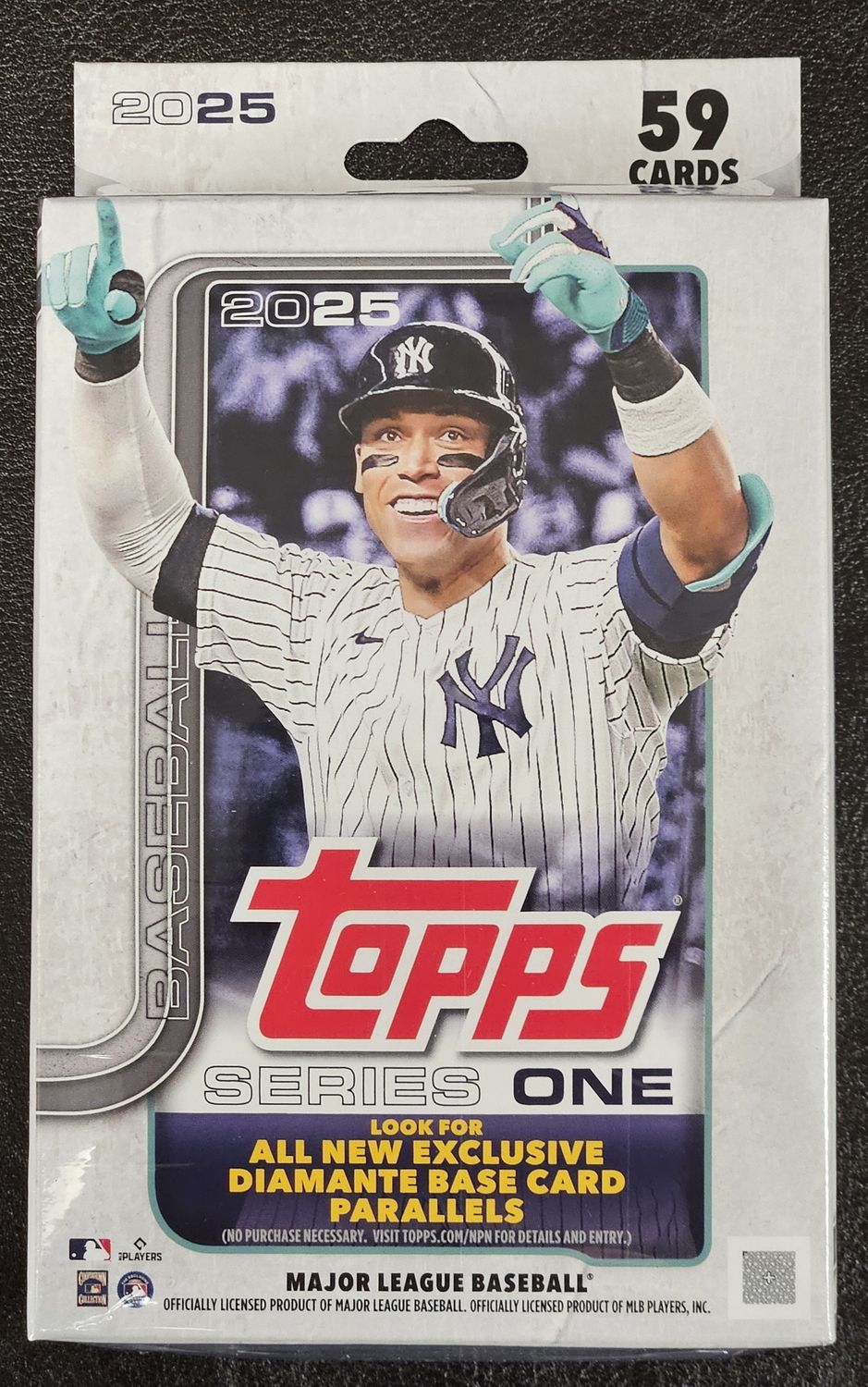 2025 Topps Baseball Series 1 Hanger Box