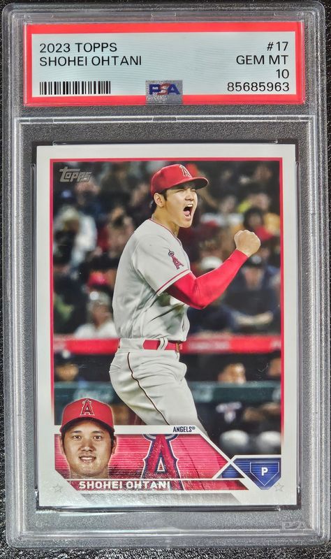2023 Topps #17 Shohei Ohtani PSA 10