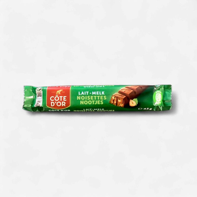 Cote D'Or Milk Chocolate with Hazelnut Pieces 45g