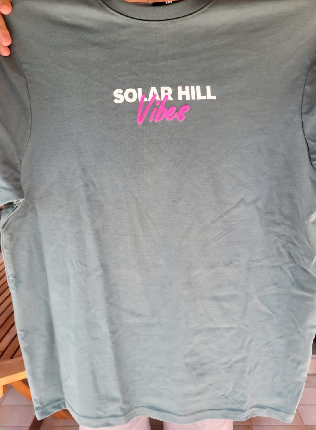 Shirt "SOLAR HILL VIBES"