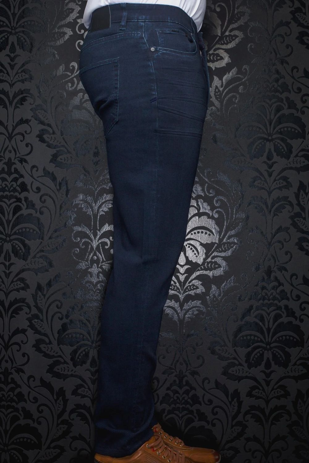 Au Noir Luxury Stretch Denim - Johnny Cambridge
