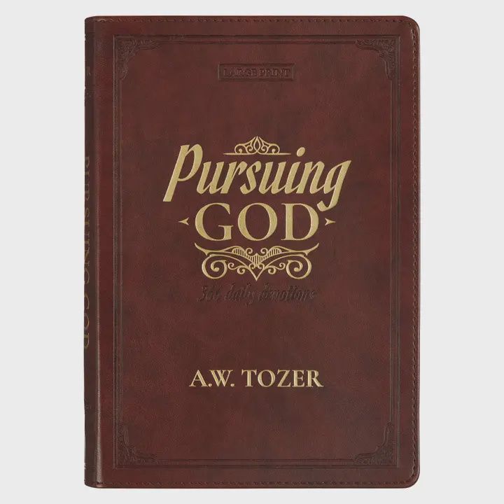 Pursuing God Devotional - Large Print
