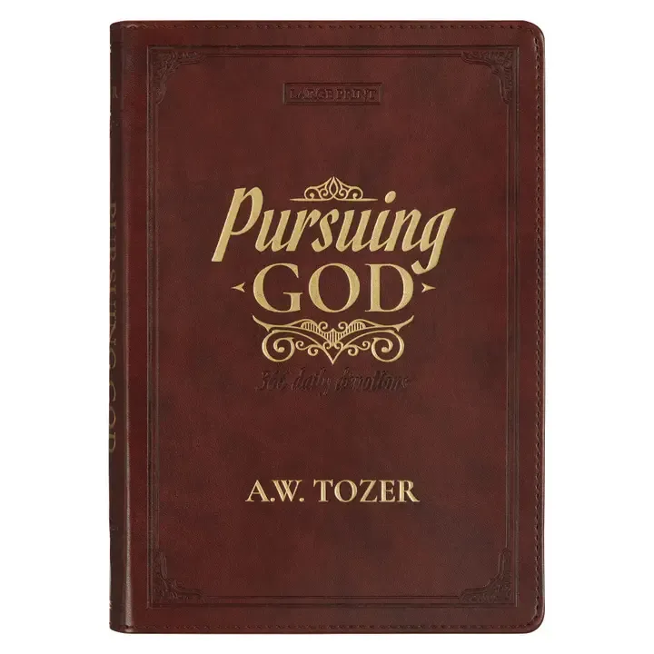 Pursuing God Devotional - Large Print