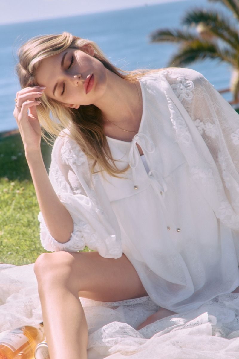 Embroidered Floral Puff Sleeve Blouse