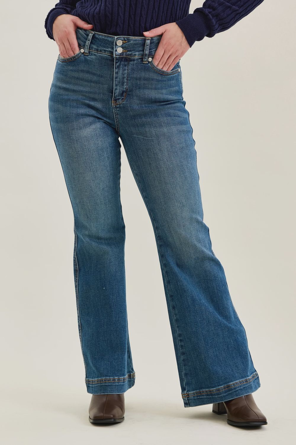 JB HW Petite Flare