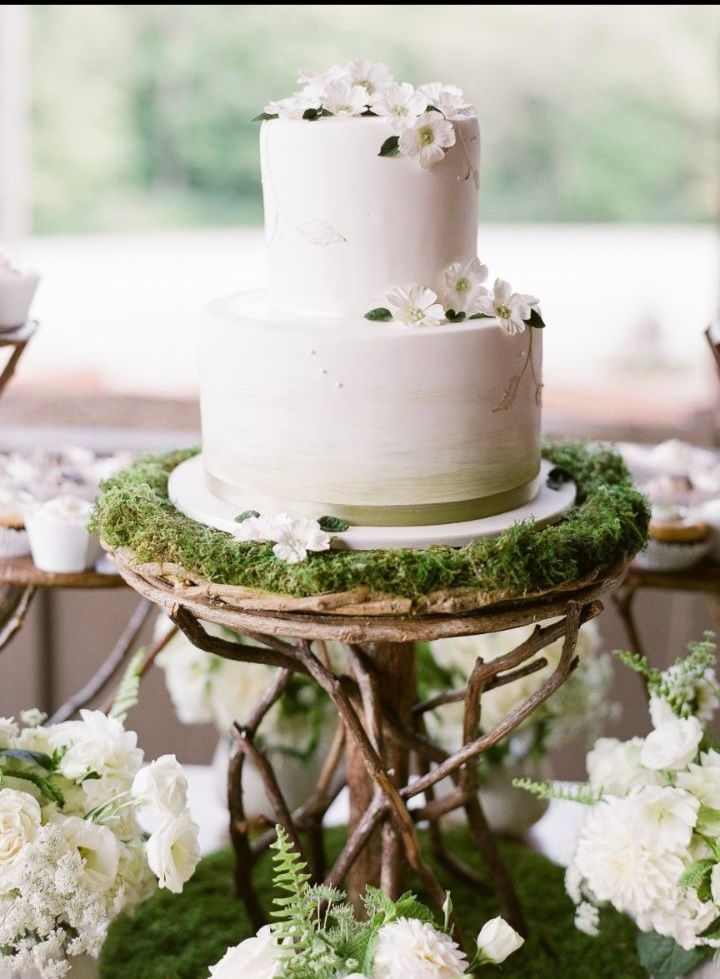 Rustic Cake Stand / top tray is removable to make it a serving tray and a cake stand