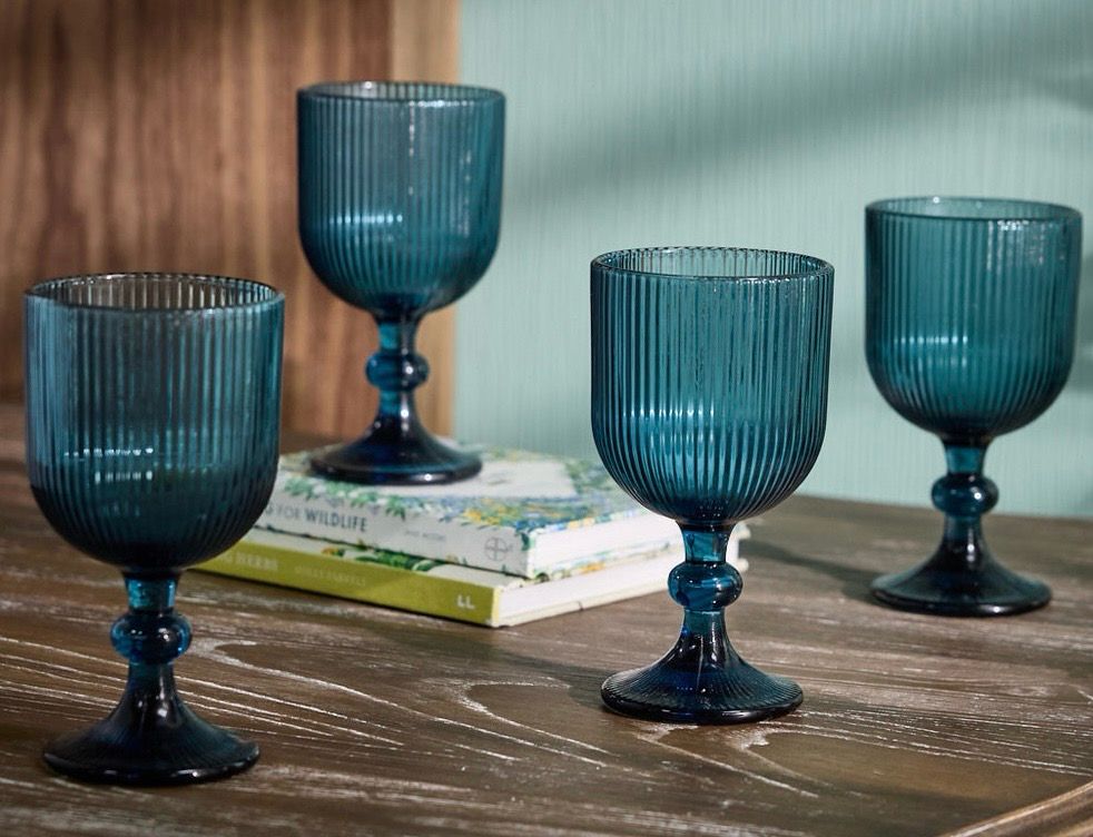 Glassware-Water Goblet / Blue 13oz.