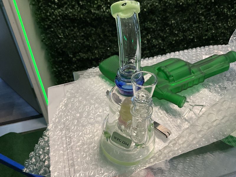Helio glass wpg1264