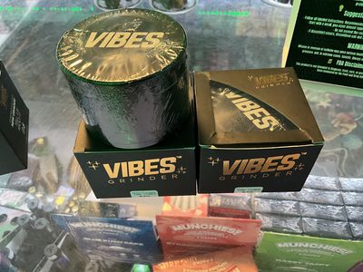 Vibes 4 piece Grinder
