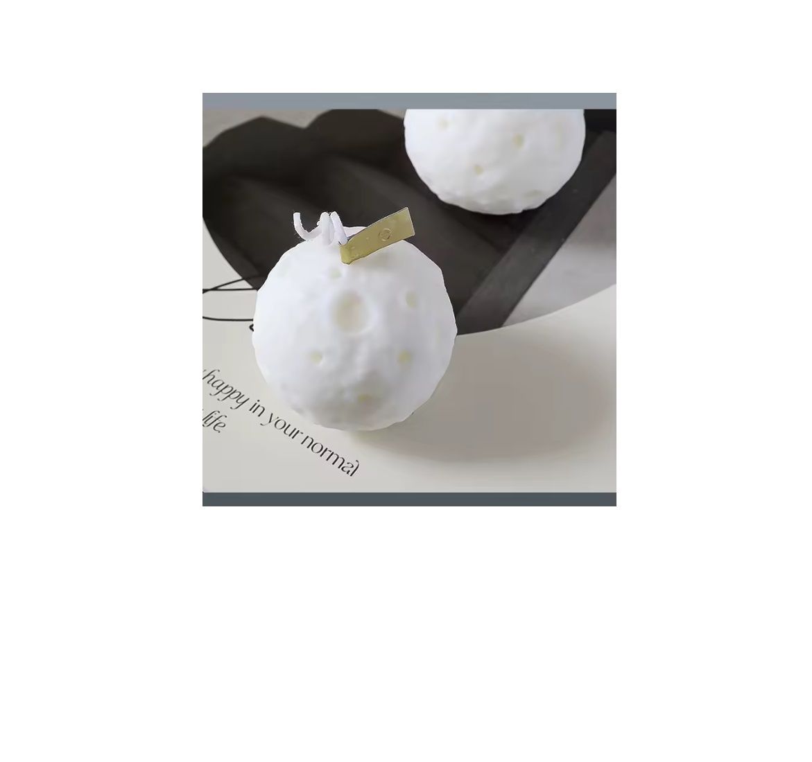 MOON CANDLE (White)
