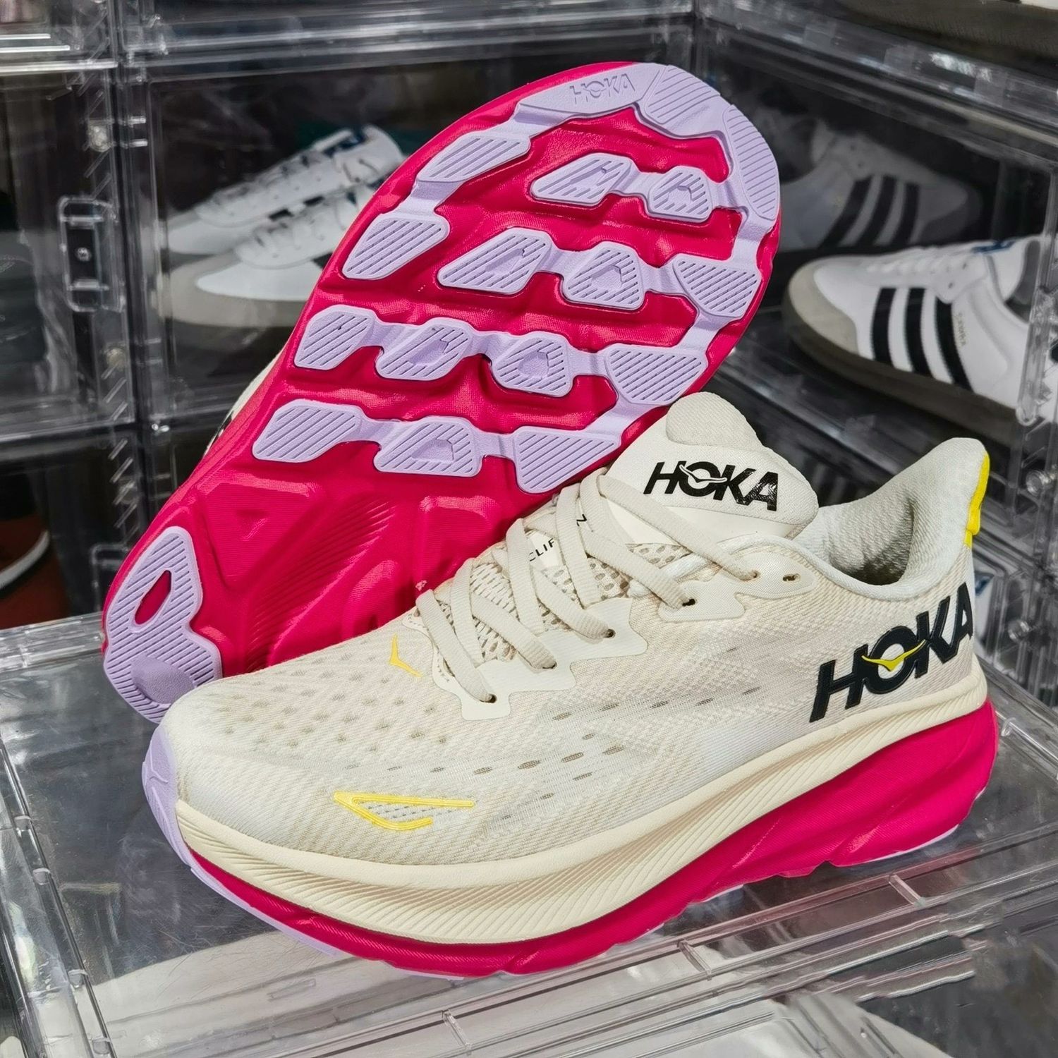 hoka shoes