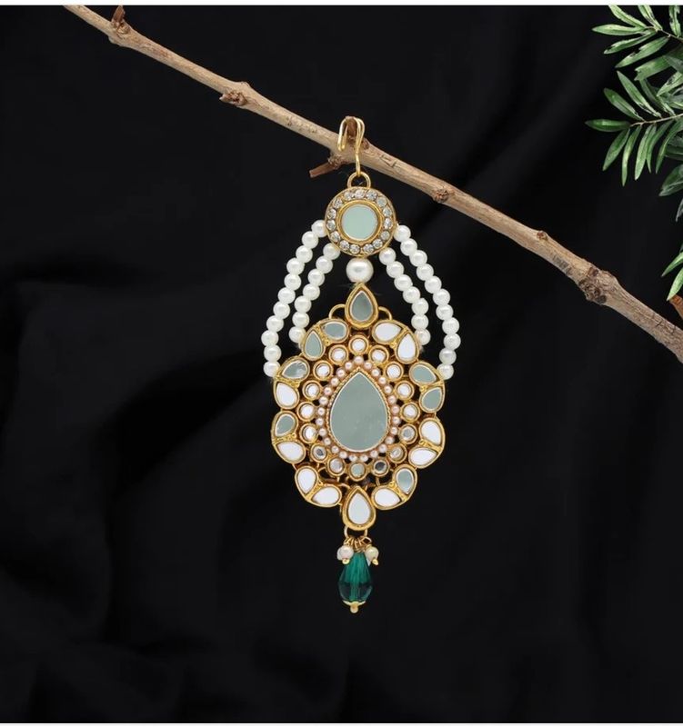 Maang tikka mint green