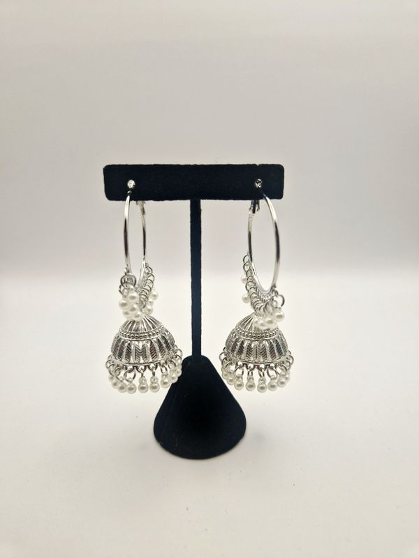 Jhumka silver pearl