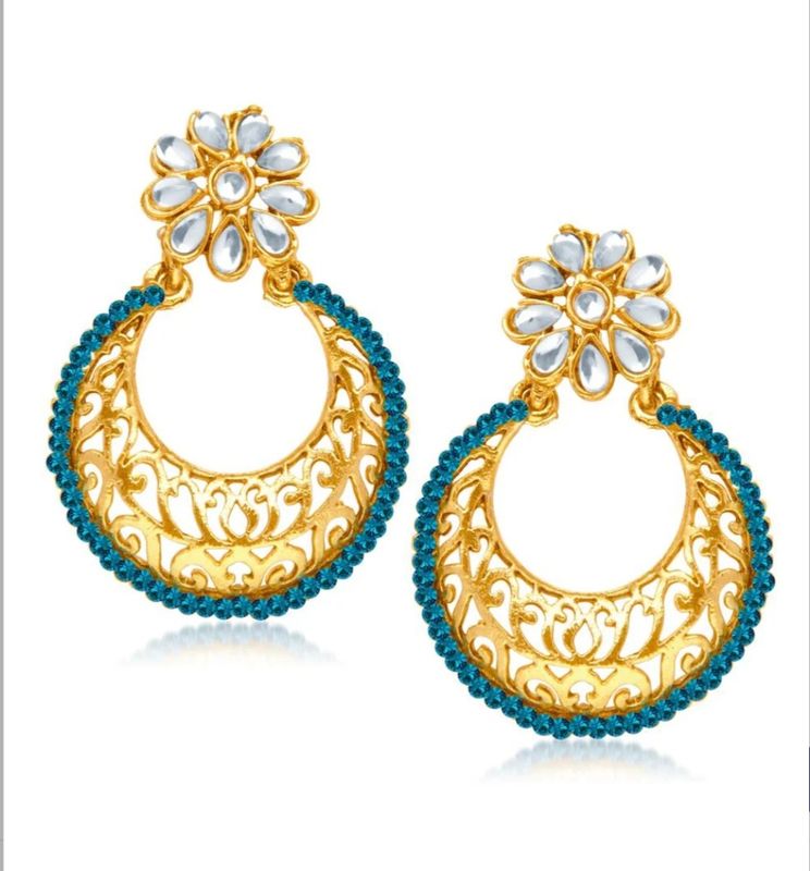 Classic green earrings