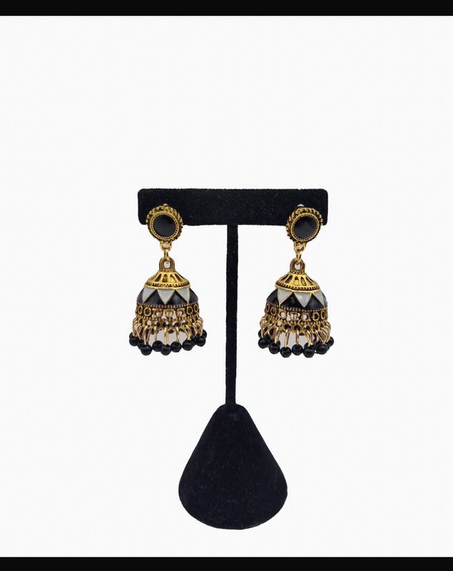 Jhumka gold black