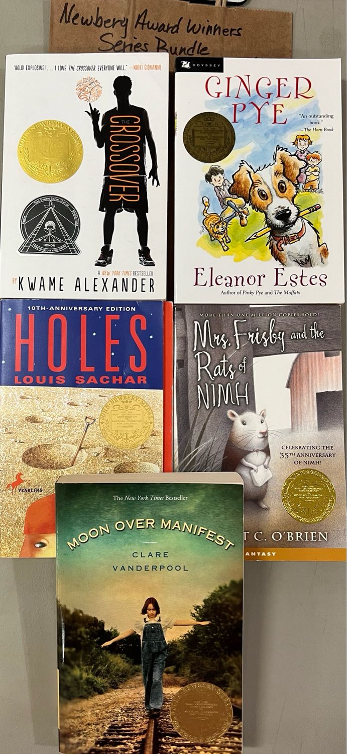 Newbery Award Winners Bundle #1. Softcover  (Ch-FIC)