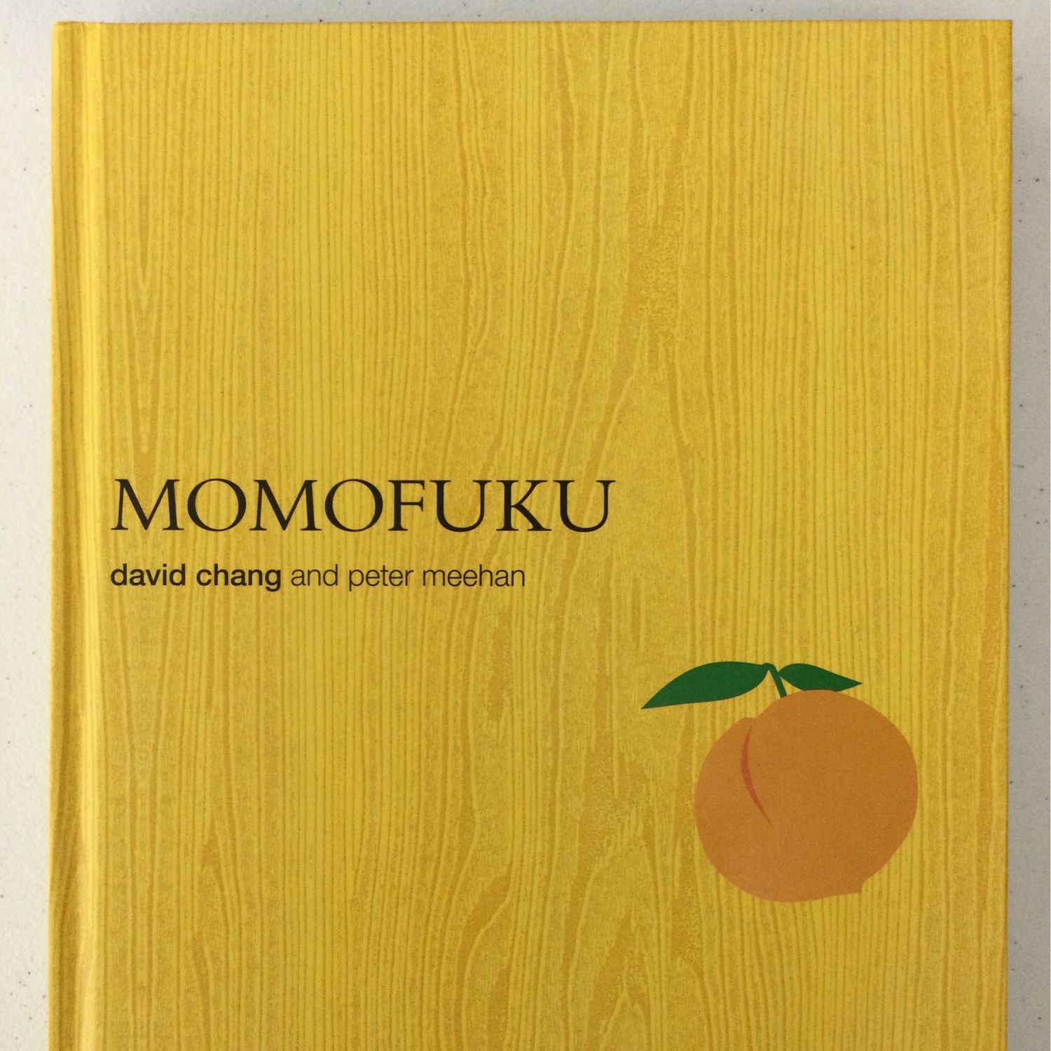 Momofuku by David Chang, Peter Meehan, Gabriele Stabile (Photography); 2009. Hardcover. (F&amp;C)