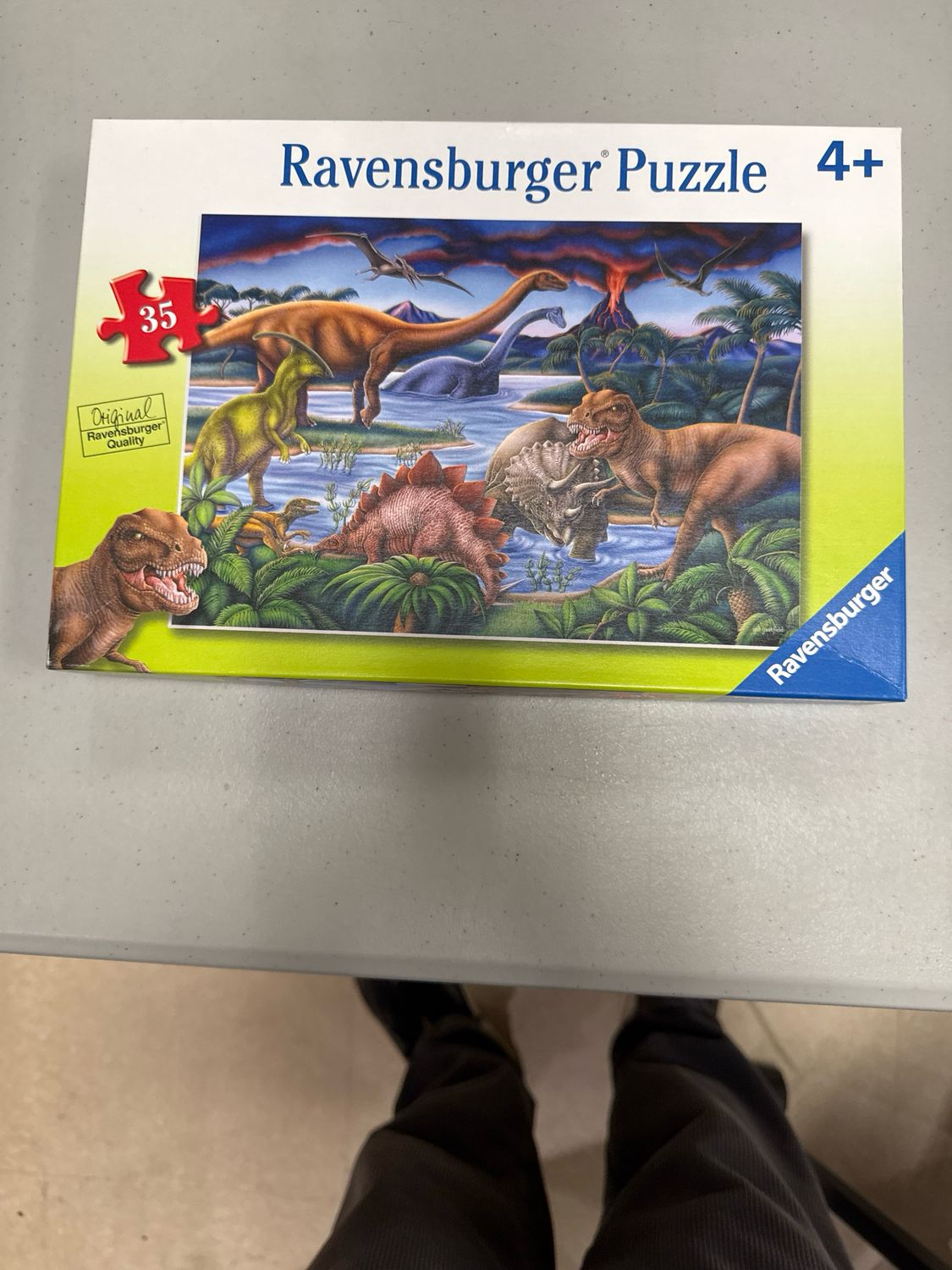 Puzzle - Dinosaur Playground. Ravensburger. 35 pieces. Children’s 4+.