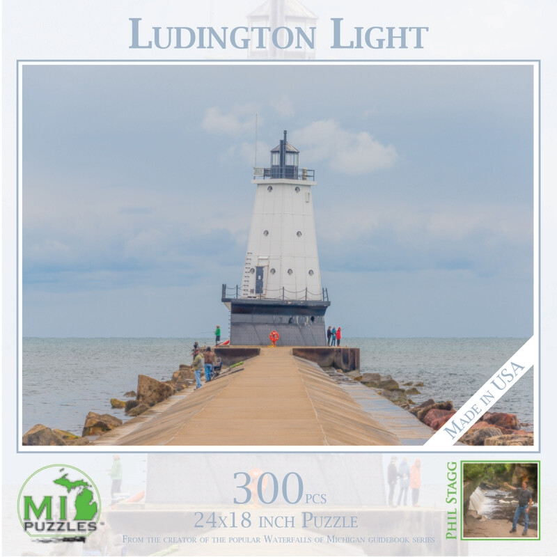 LUDINGTON LIGHT | 300 PIECE PUZZLE