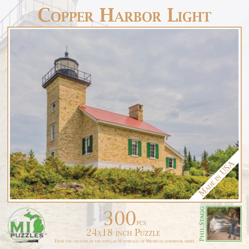 COPPER HARBOR LIGHT | 300 PIECE PUZZLE