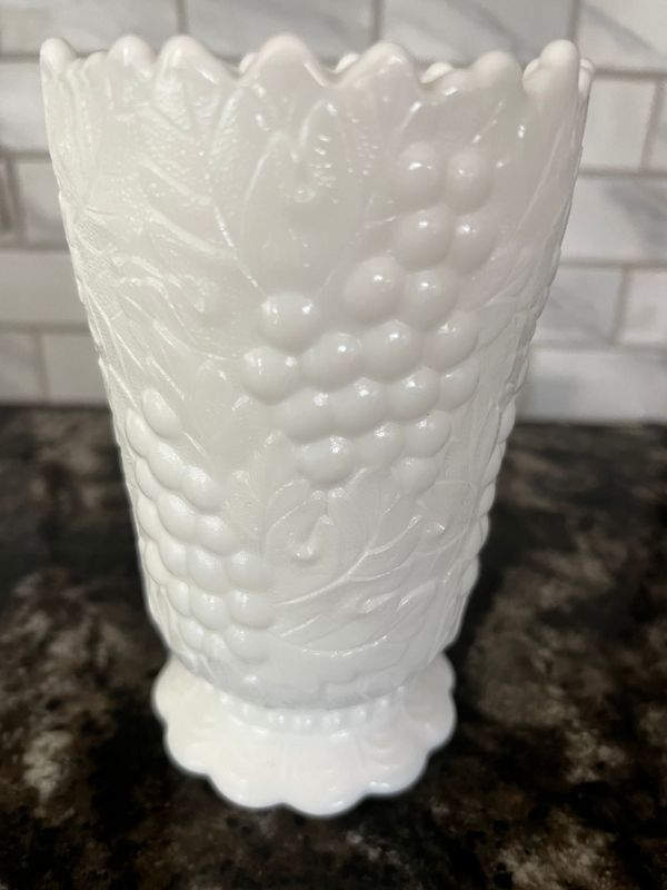Milk Glass Vase - 1950's, RARE