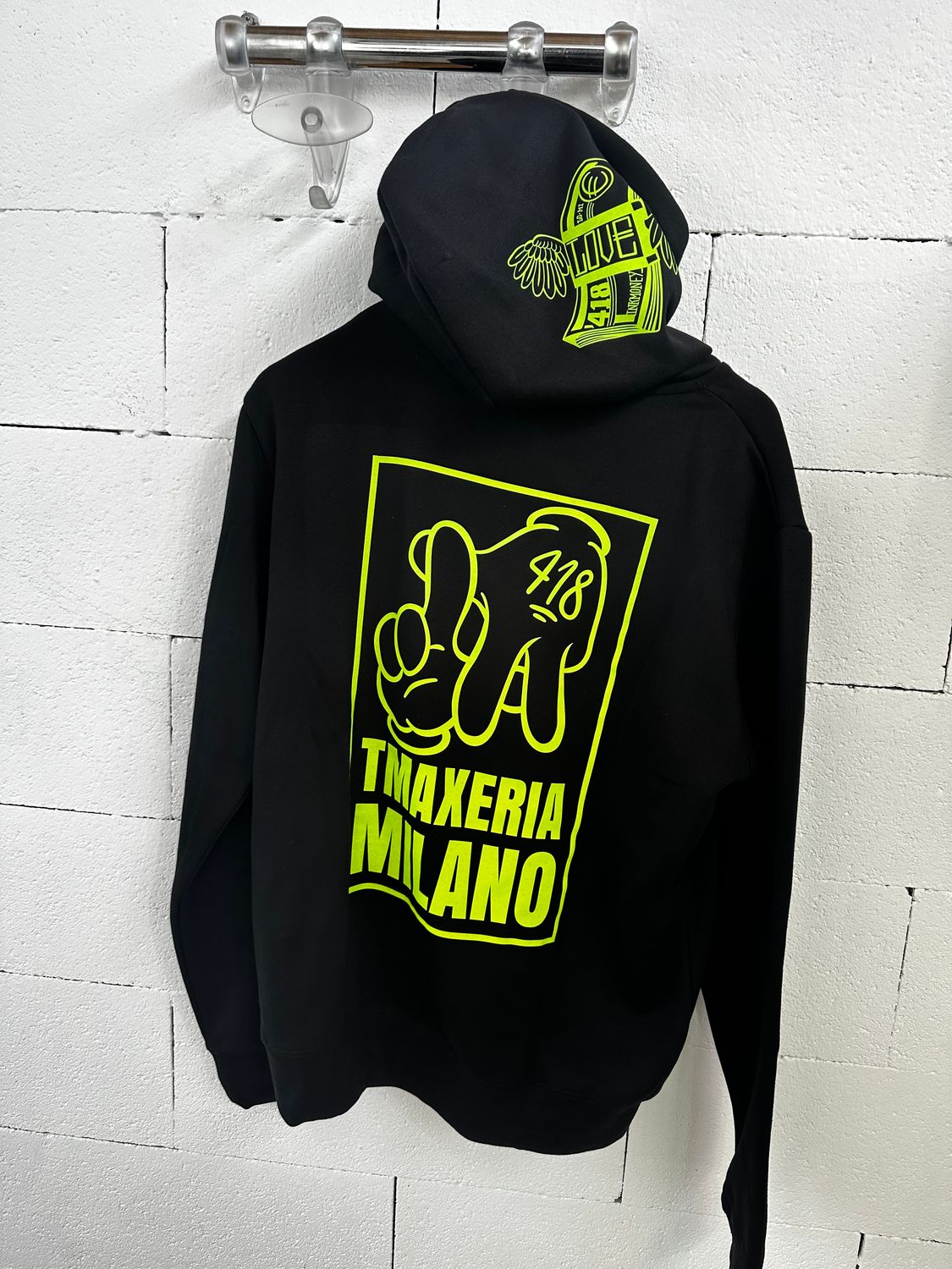 Felpa con cappuccio Nera