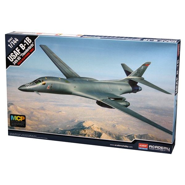 Academy 12620 1/144 B-1B Thunderbirds