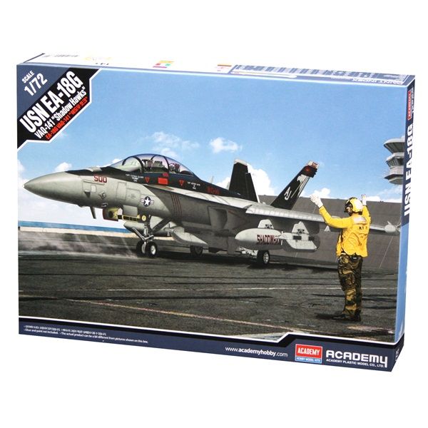 Academy 12560 1/72 EA-18G Growler VAQ-141