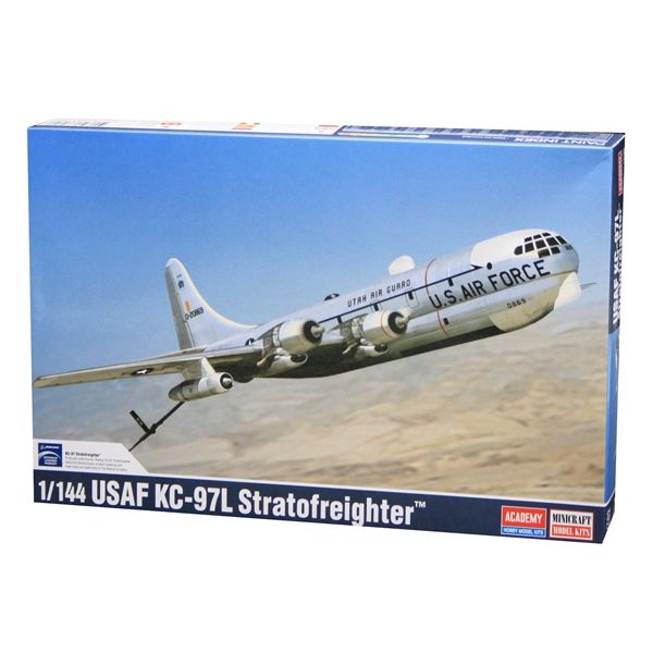 Academy 12640 1/144 KC-97L Stratofreigter