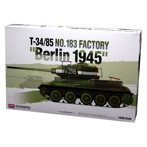 Academy 13295 1/35 T-34/85 F183 Berlin 45